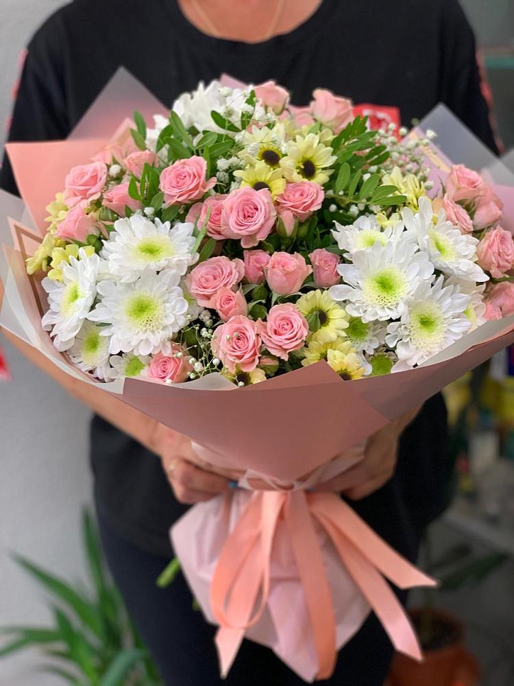 Букет цветов из: Розы и Хризантемы в Твери