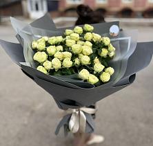 Букет Белые кустовые розы Солинеро в Твери