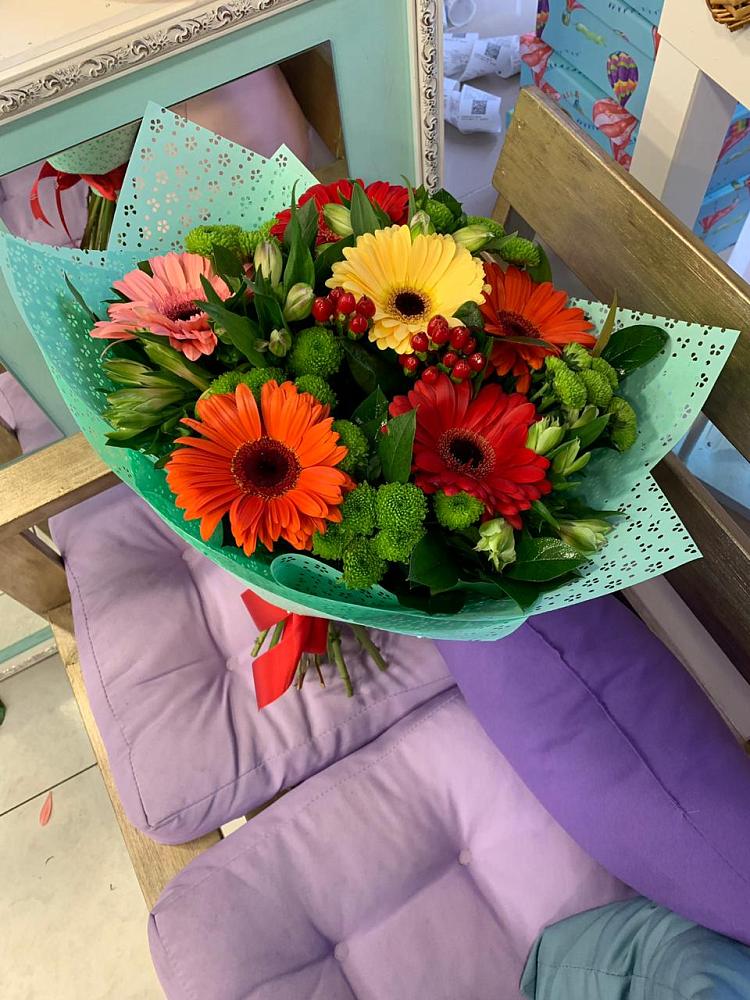 Букет цветов из: Герберы, Хризантемы и Альстромерии в Твери