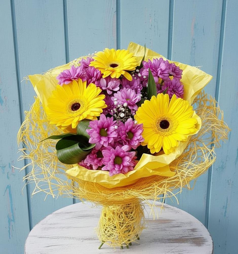 Букет одинокая звезда в Твери Букет цветов из: Хризантемы и Герберы в Твери