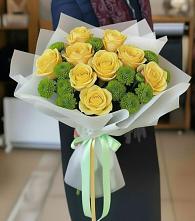 Букет цветов из:  Хризантемы и Розы в Твери